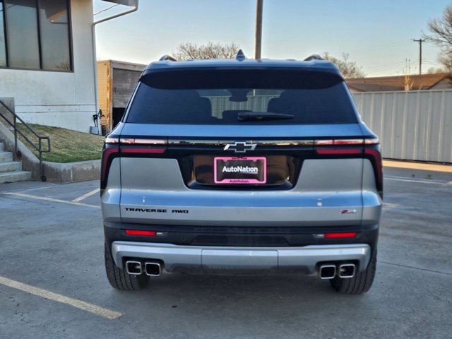 Used 2025 Chevrolet Traverse Z71 w/ Driver Confidence Package image 4