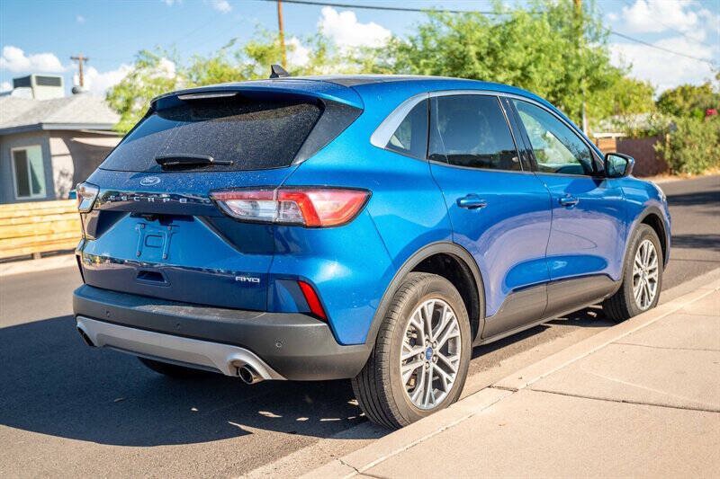 Used 2022 Ford Escape SEL AWD/4WD image 5