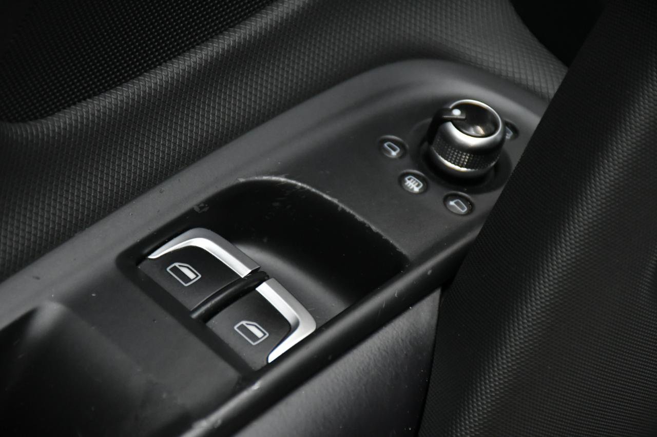 Used 2014 Audi R8 V8 w/ Convenience Package AWD/4WD image 24