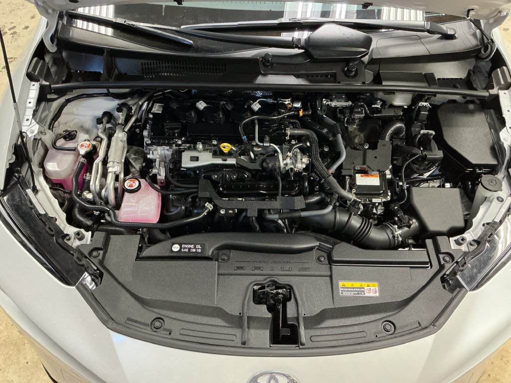 Certified 2024 Toyota Prius Prime Premium FWD image 3