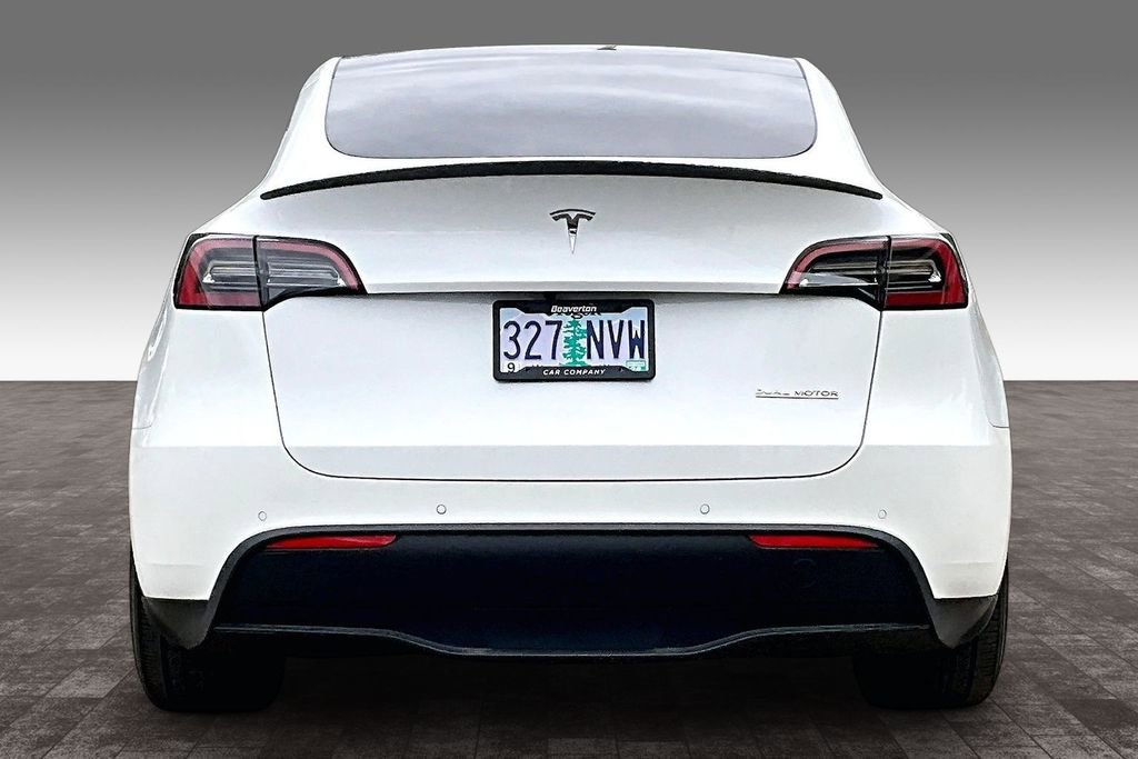 Used 2022 Tesla Model Y Performance AWD/4WD image 6