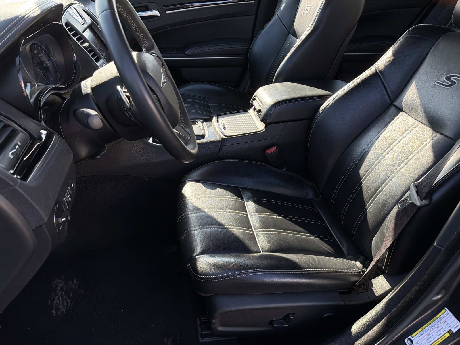 Used 2023 Chrysler 300 S image 19