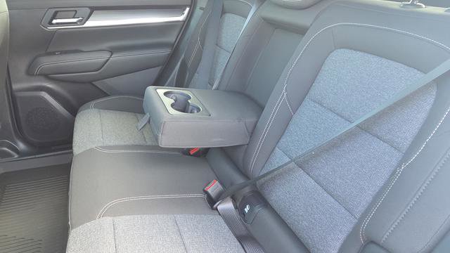 New 2026 GMC Terrain Elevation w/ Technology Package II AWD/4WD image 23