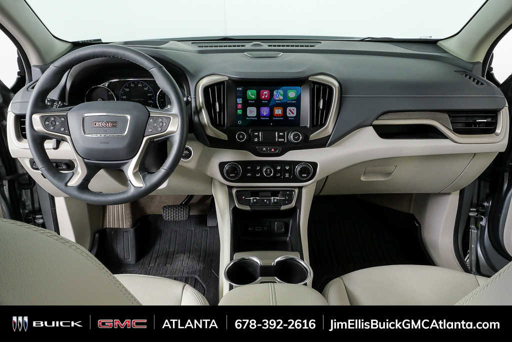Used 2024 GMC Terrain Denali w/ Denali Premium Package AWD/4WD image 19