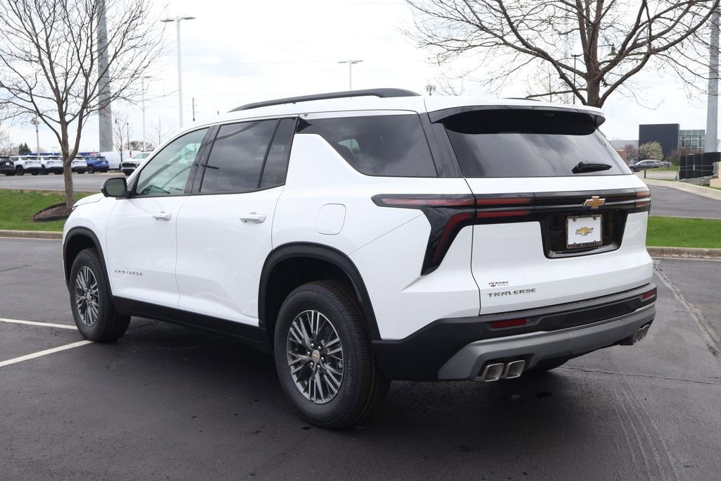 New 2026 Chevrolet Traverse LT w/ Driver Confidence Package FWD image 5