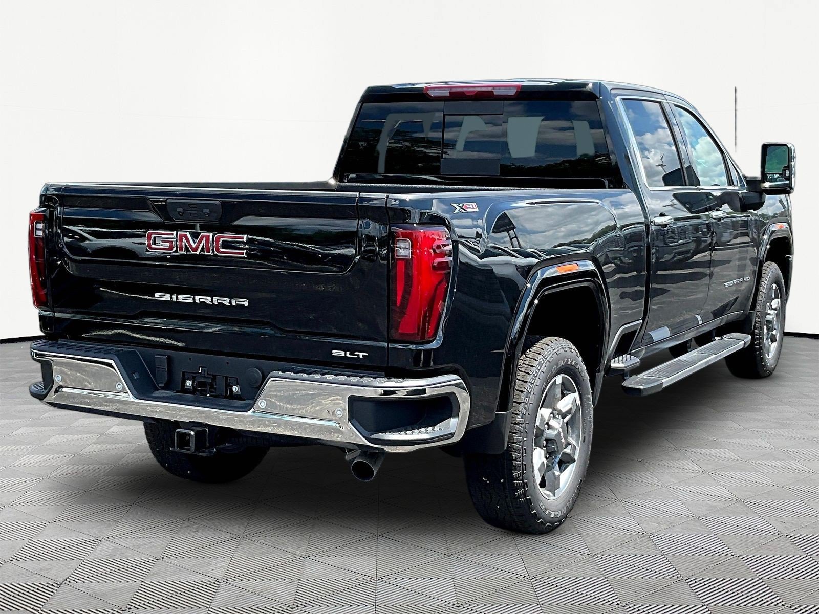New 2026 GMC Sierra 2500 SLT w/ SLT Premium Package AWD/4WD image 7