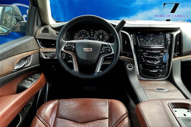 Used 2015 Cadillac Escalade Premium image 5