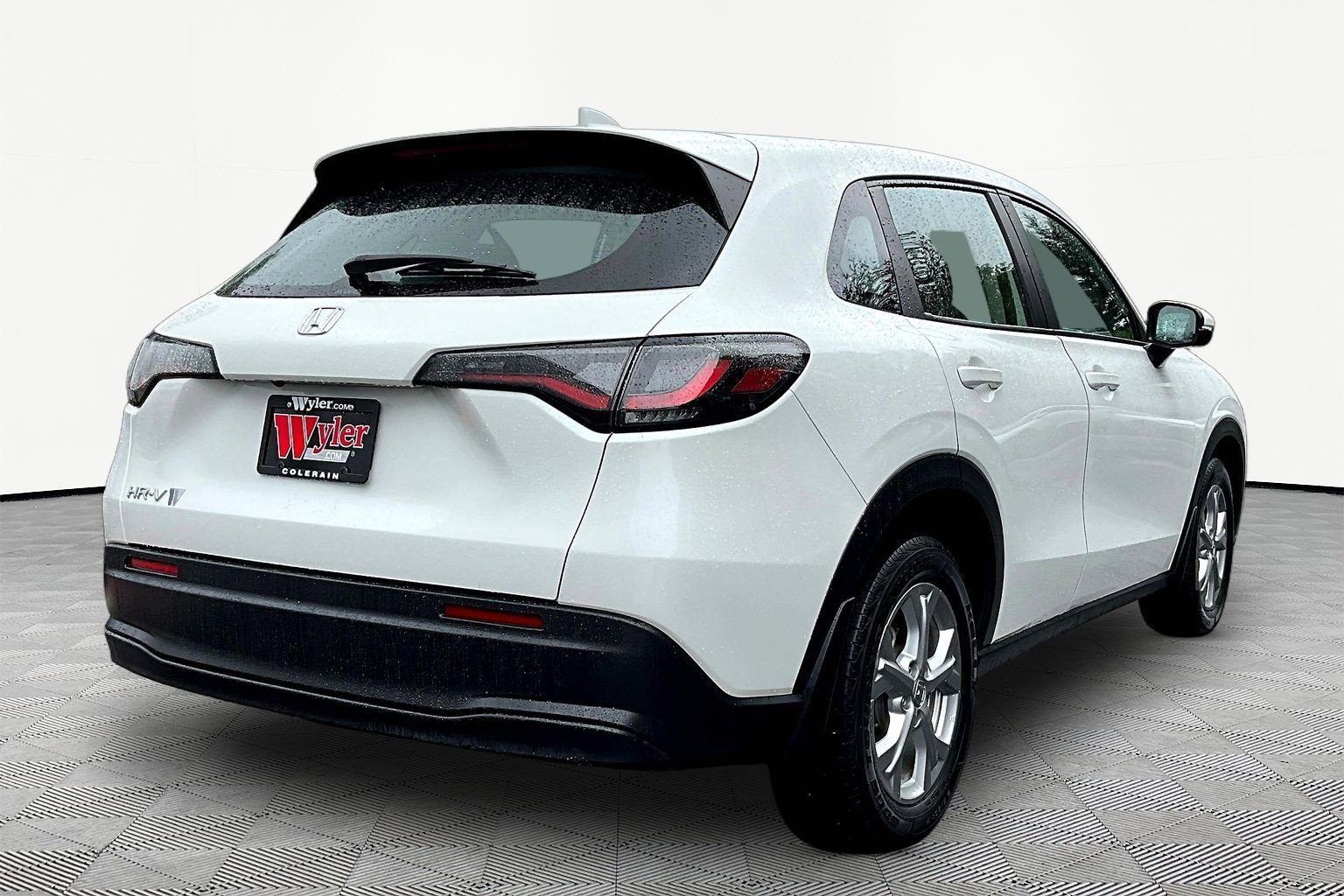Used 2023 Honda HR-V LX image 6