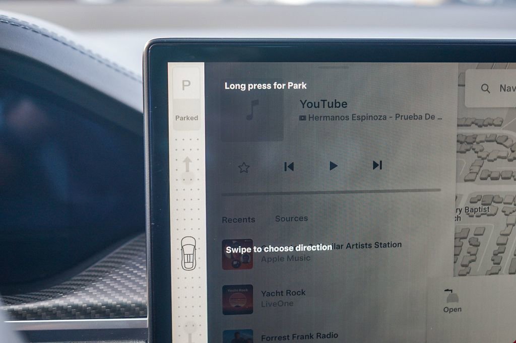 Used 2024 Tesla Model X Plaid image 22