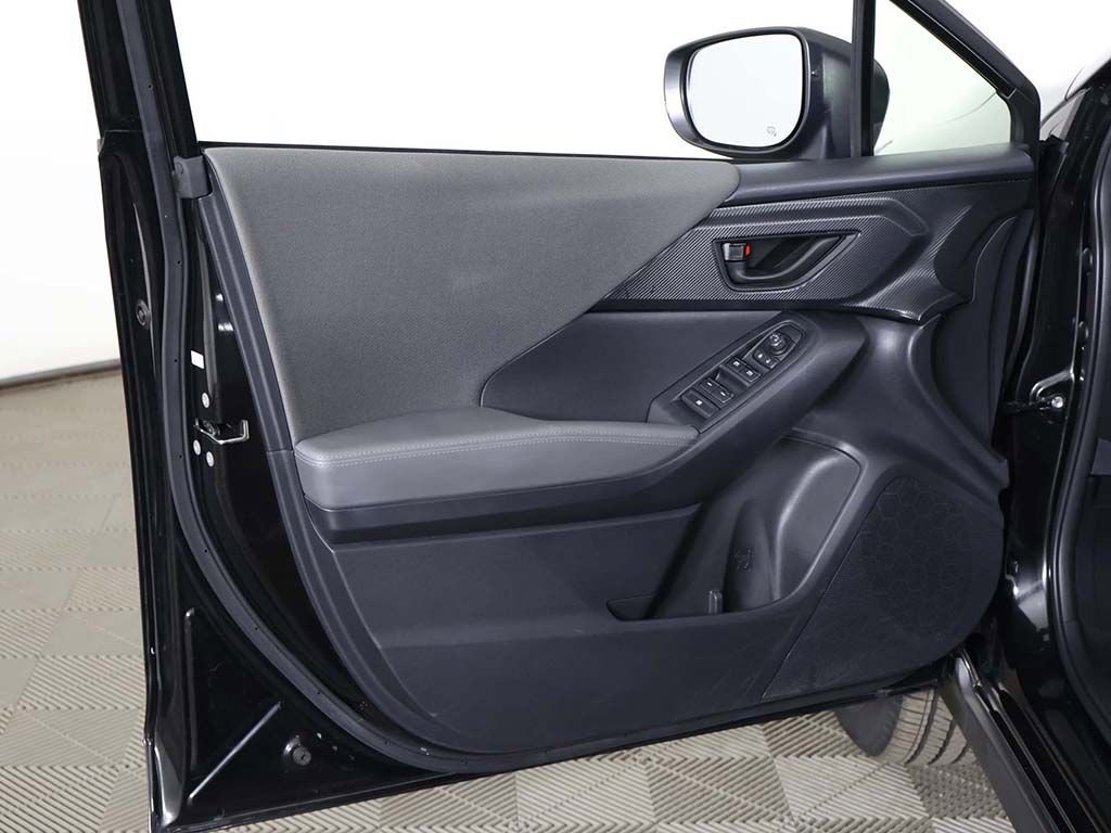 Used 2025 Subaru Crosstrek 2.0i Premium image 23