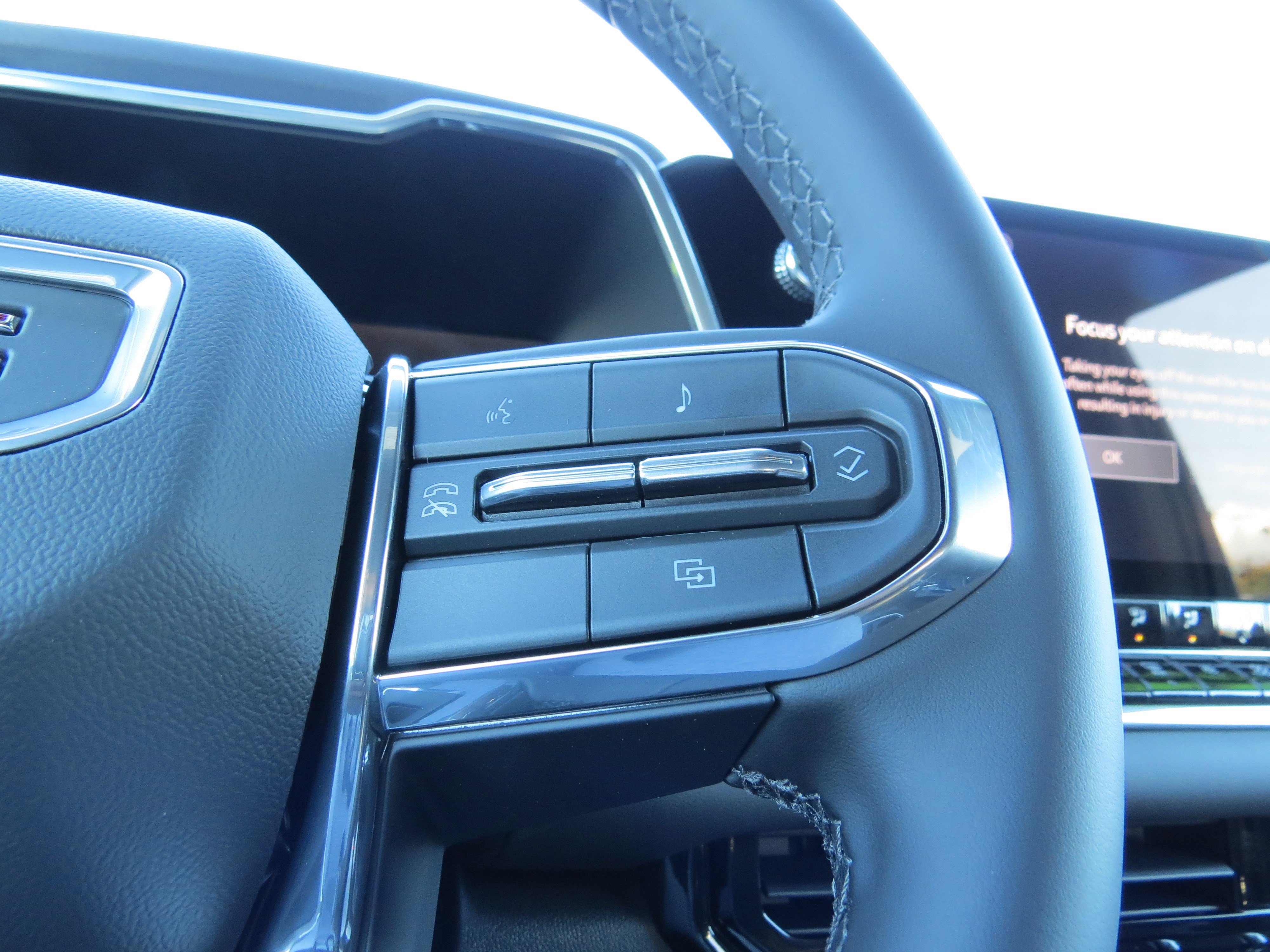 New 2026 GMC Canyon Elevation w/ Convenience Package image 21