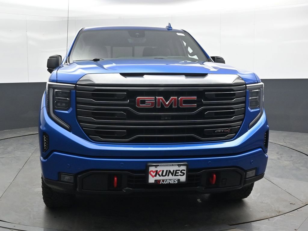 Used 2023 GMC Sierra 1500 AT4 w/ AT4 Premium Package AWD/4WD image 6