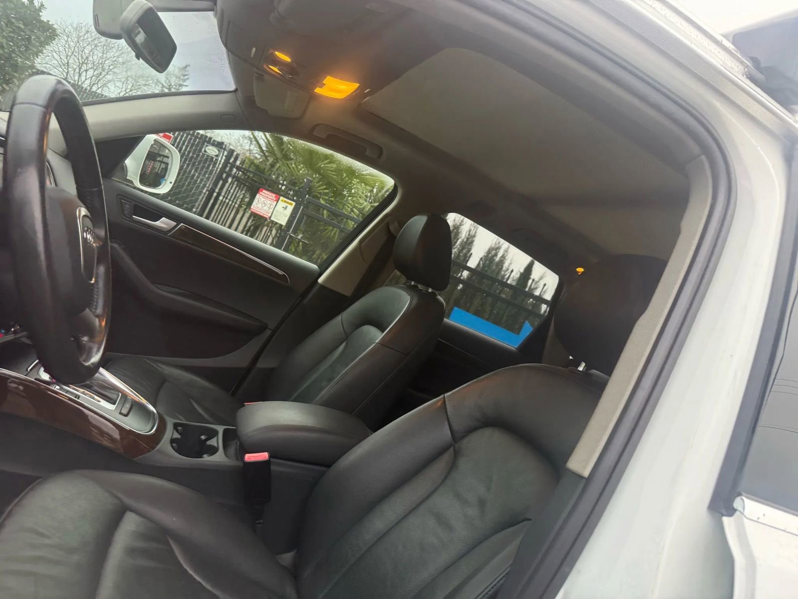Used 2011 Audi Q5 2.0T Premium image 11