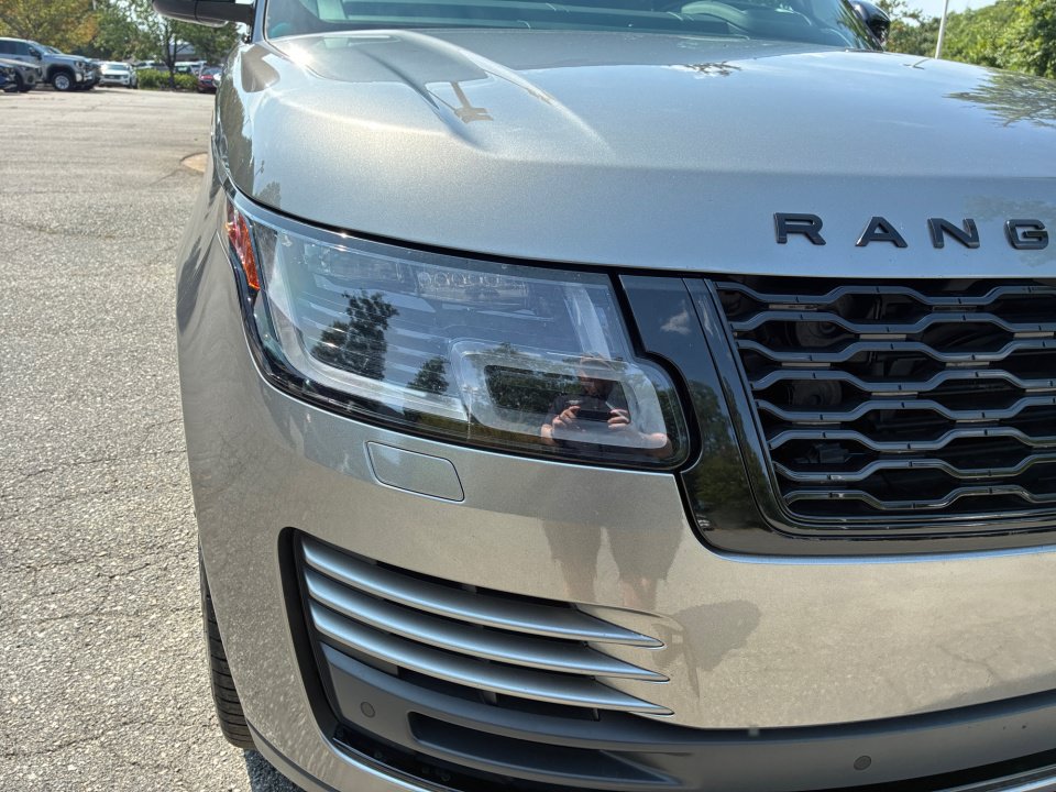 Used 2019 Land Rover Range Rover Supercharged AWD/4WD image 24
