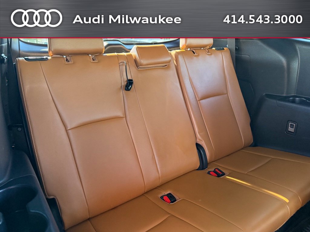 Used 2022 Toyota Highlander Platinum AWD/4WD image 39