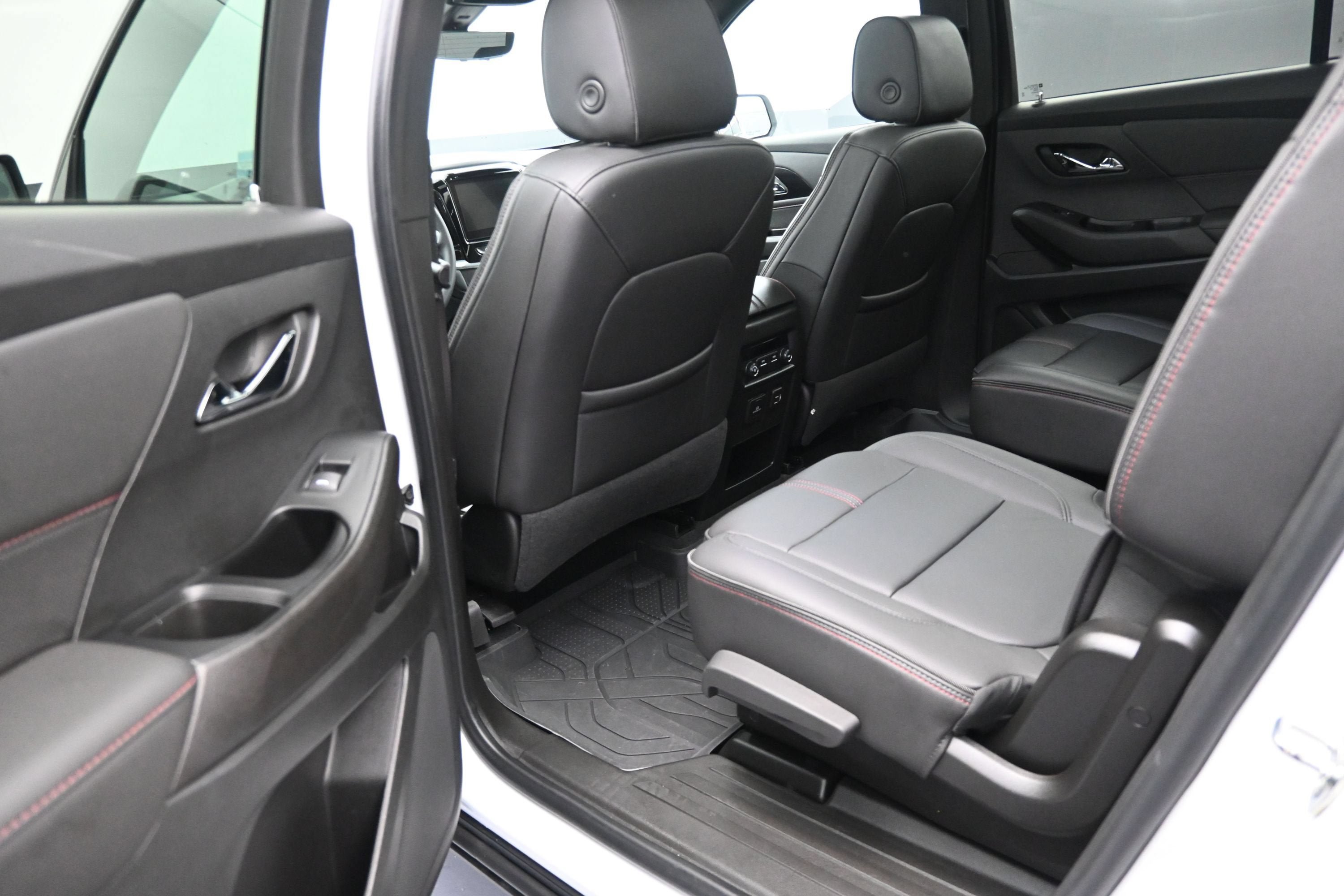 Certified 2023 Chevrolet Traverse RS AWD/4WD image 35