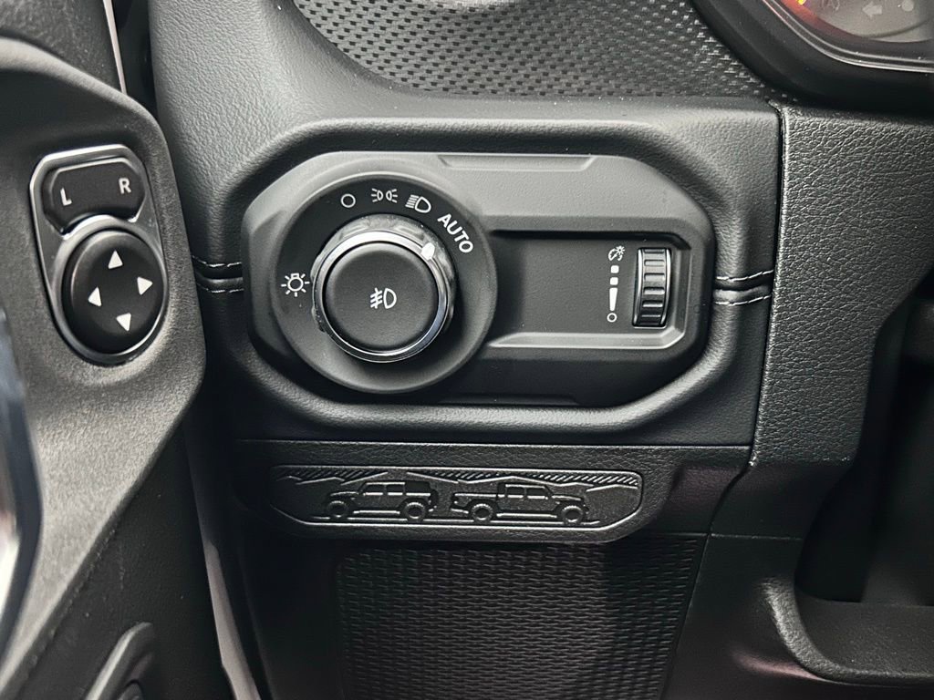 New 2026 Jeep Wrangler Unlimited Rubicon image 24