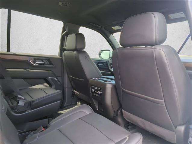 Used 2026 GMC Yukon Denali w/ LPO, Floor Liner Package AWD/4WD image 25