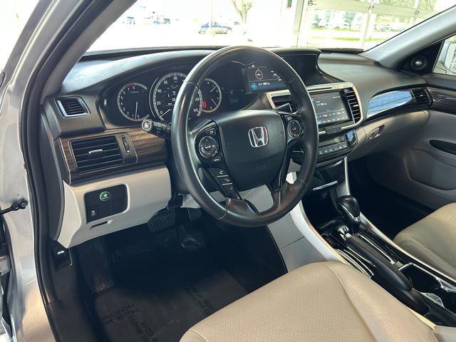 Used 2017 Honda Accord EX-L image 17