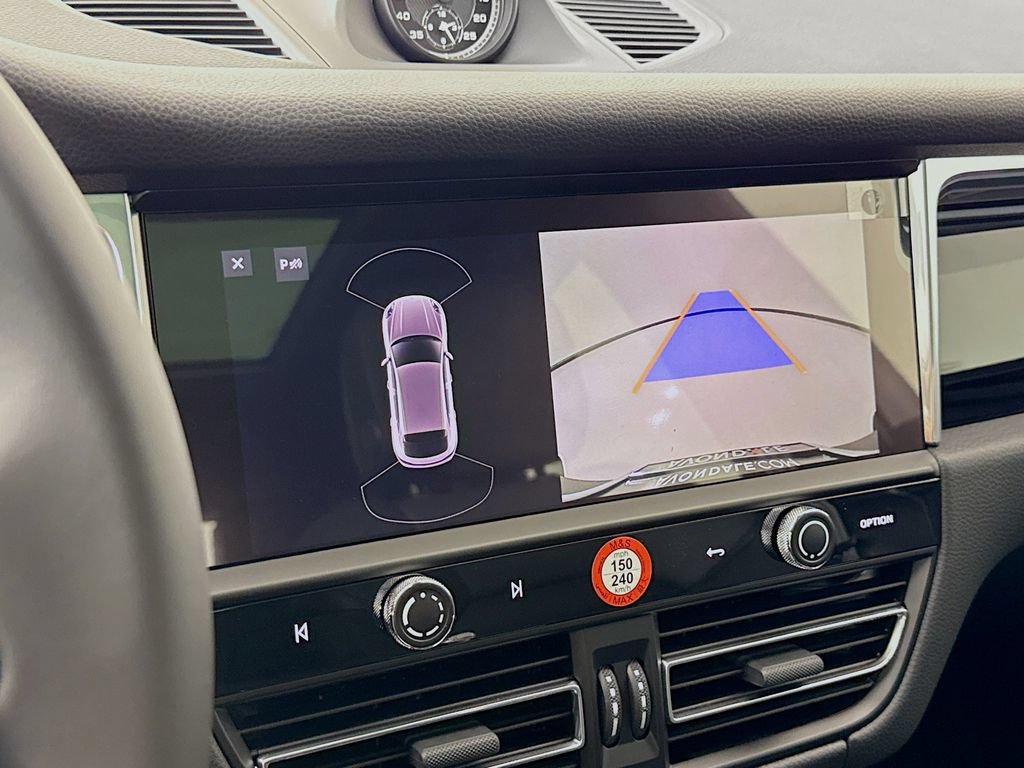 New 2026 Porsche Macan AWD/4WD image 22