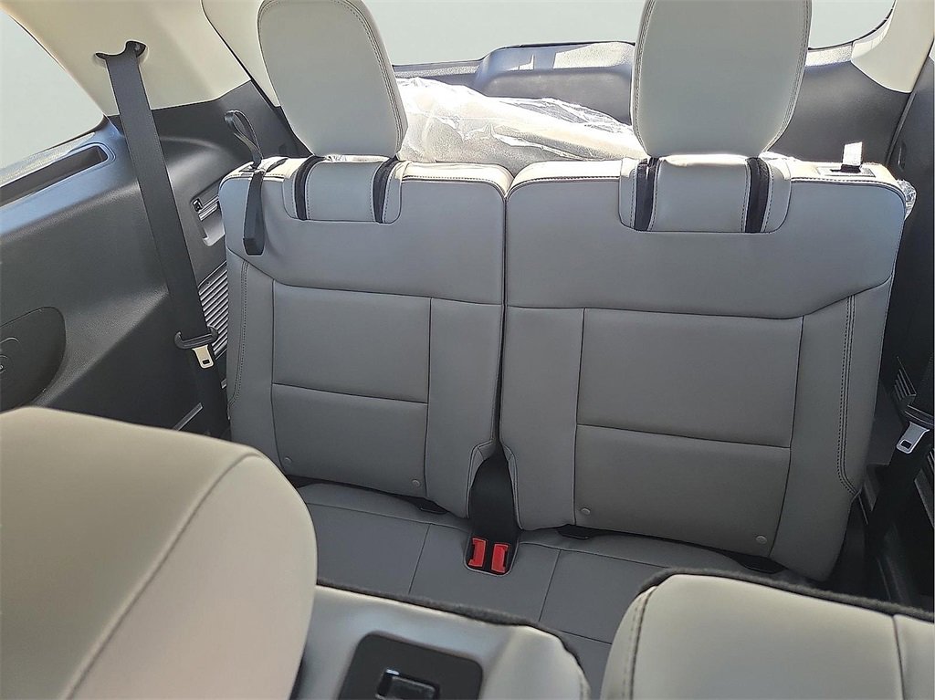 New 2026 Ford Explorer Active image 10