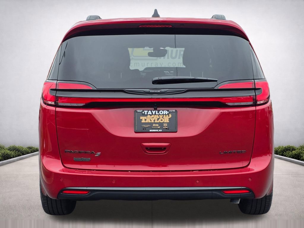 New 2026 Chrysler Pacifica Limited w/ S Appearance Package FWD image 6