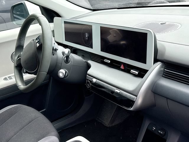 Certified 2024 Hyundai Ioniq 5 SEL RWD image 2