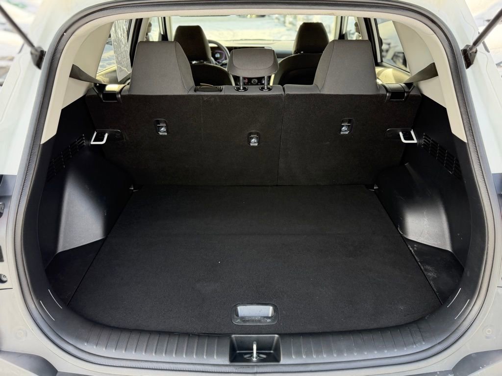 Used 2025 Kia Seltos LX image 5