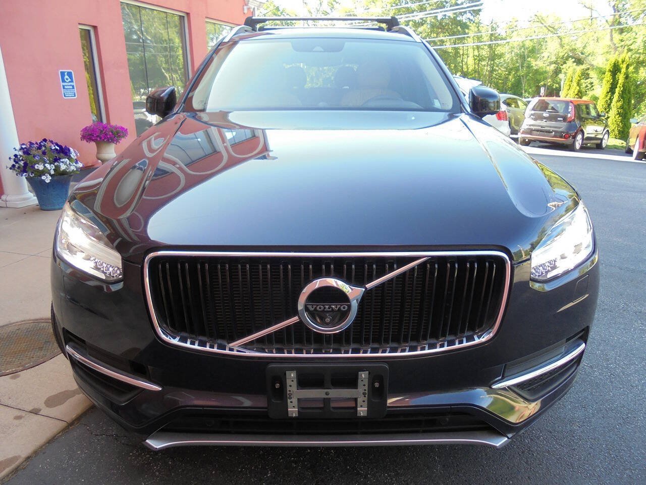 Used 2016 Volvo XC90 T6 Momentum AWD/4WD image 40