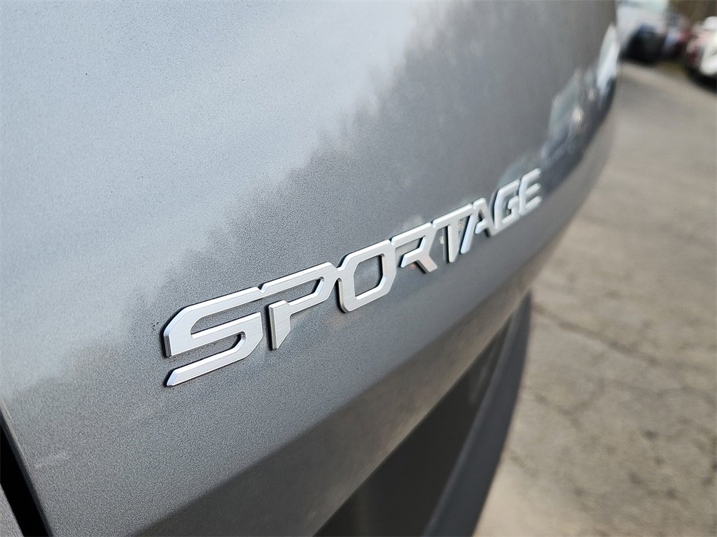 Certified 2025 Kia Sportage LX image 30