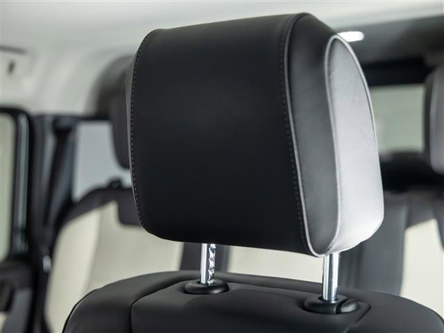 Used 2024 INEOS Grenadier Fieldmaster Edition image 13