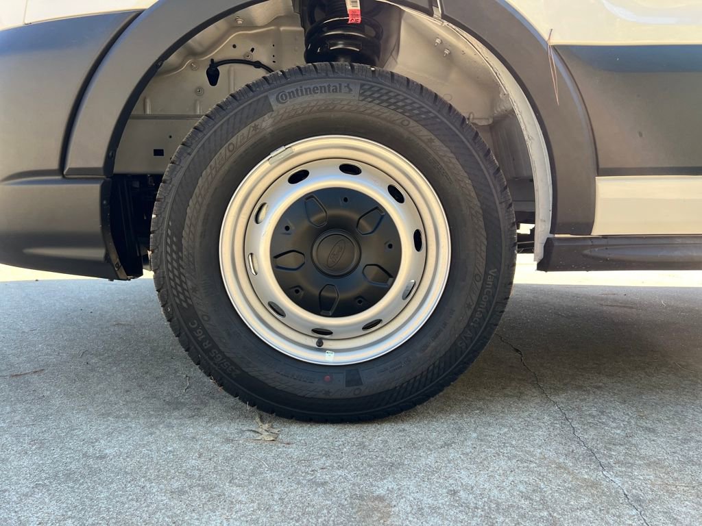 New 2025 Ford Transit 150 Low Roof image 20