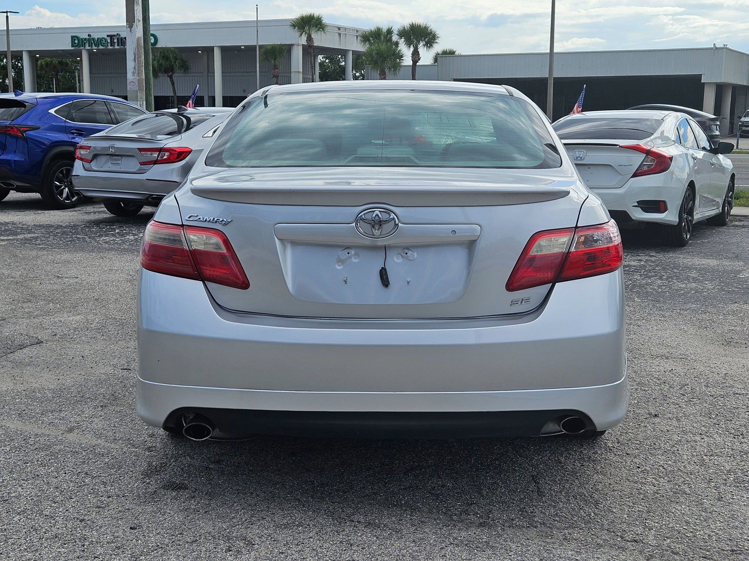 Used 2009 Toyota Camry SE FWD image 7