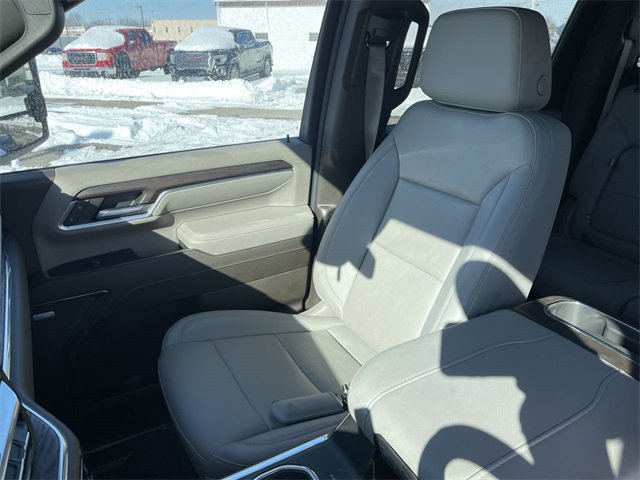 Used 2024 GMC Sierra 2500 SLT w/ SLT Premium Package image 23