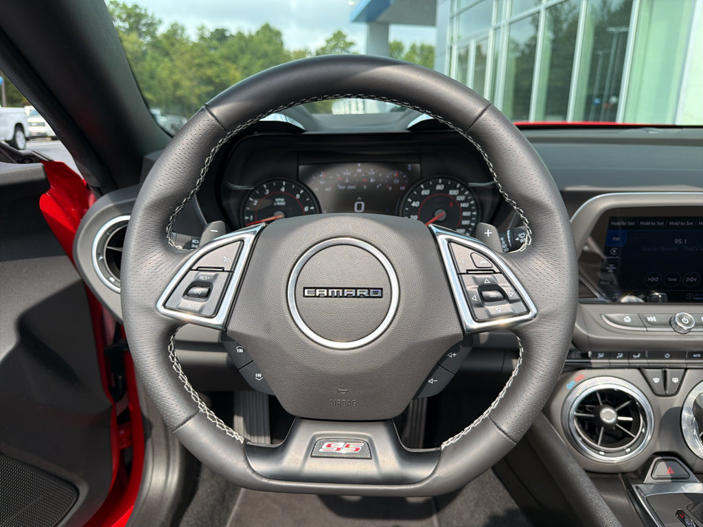 Used 2023 Chevrolet Camaro SS RWD image 11