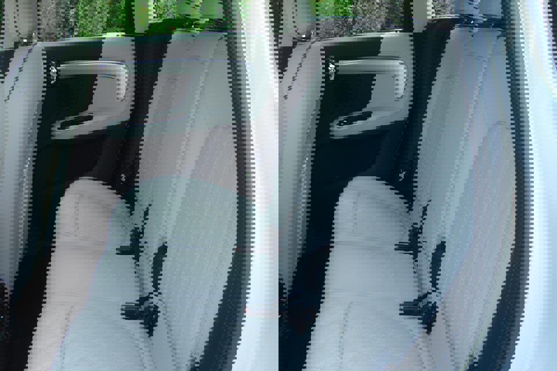 Used 2022 MINI Cooper Countryman S w/ Premium Package image 24