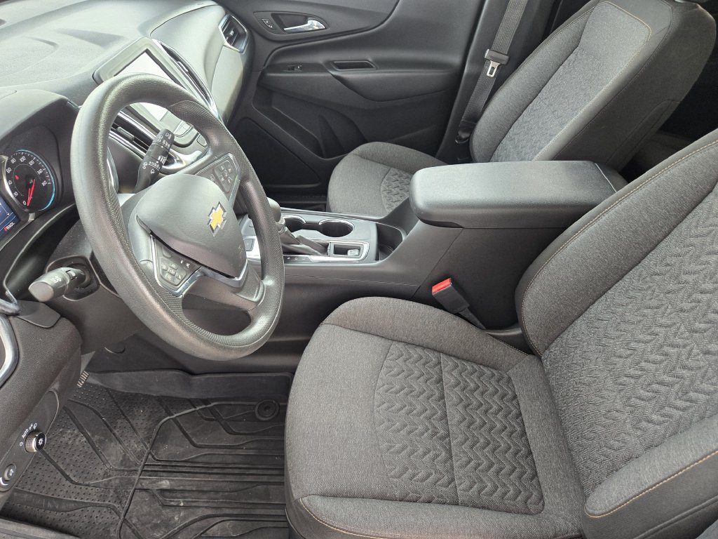Used 2023 Chevrolet Equinox LT w/ LPO, Floor Liner Package AWD/4WD image 13