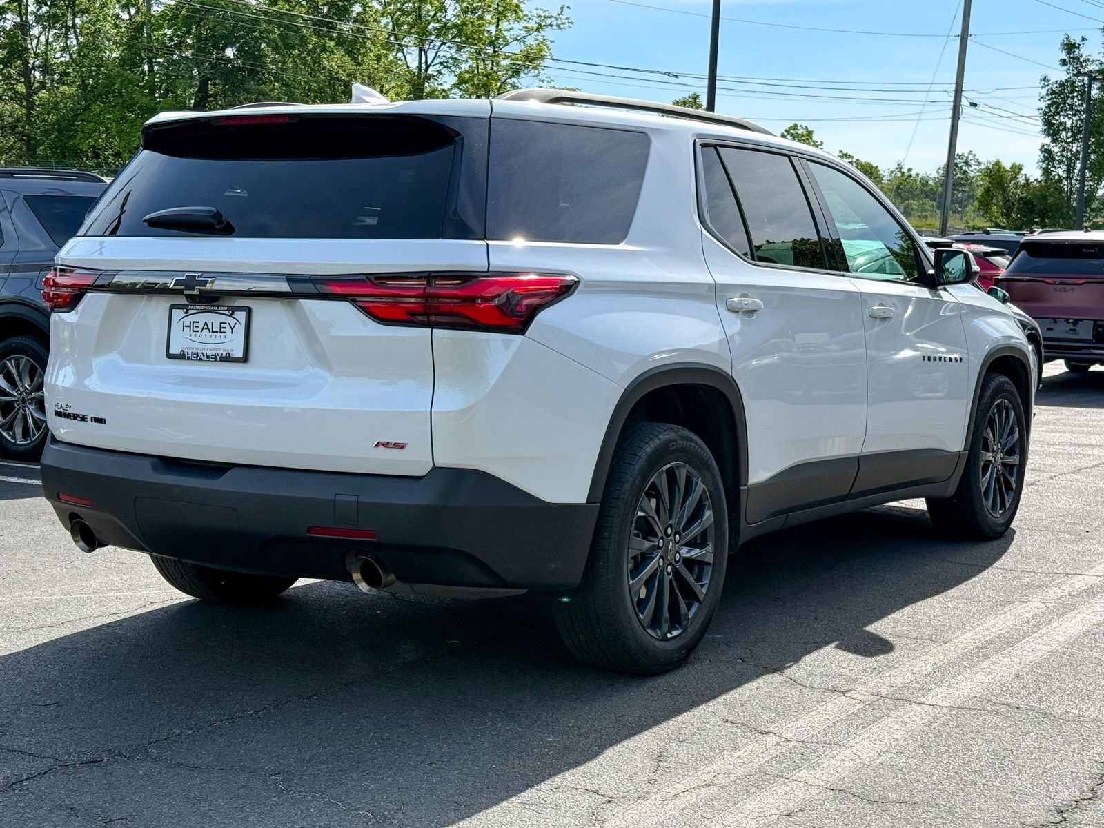Used 2023 Chevrolet Traverse RS AWD/4WD image 8