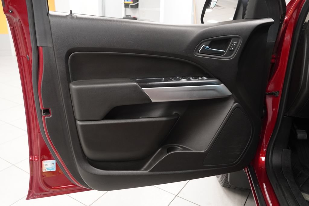 Certified 2018 Chevrolet Colorado LT w/ LT Convenience Package AWD/4WD image 16