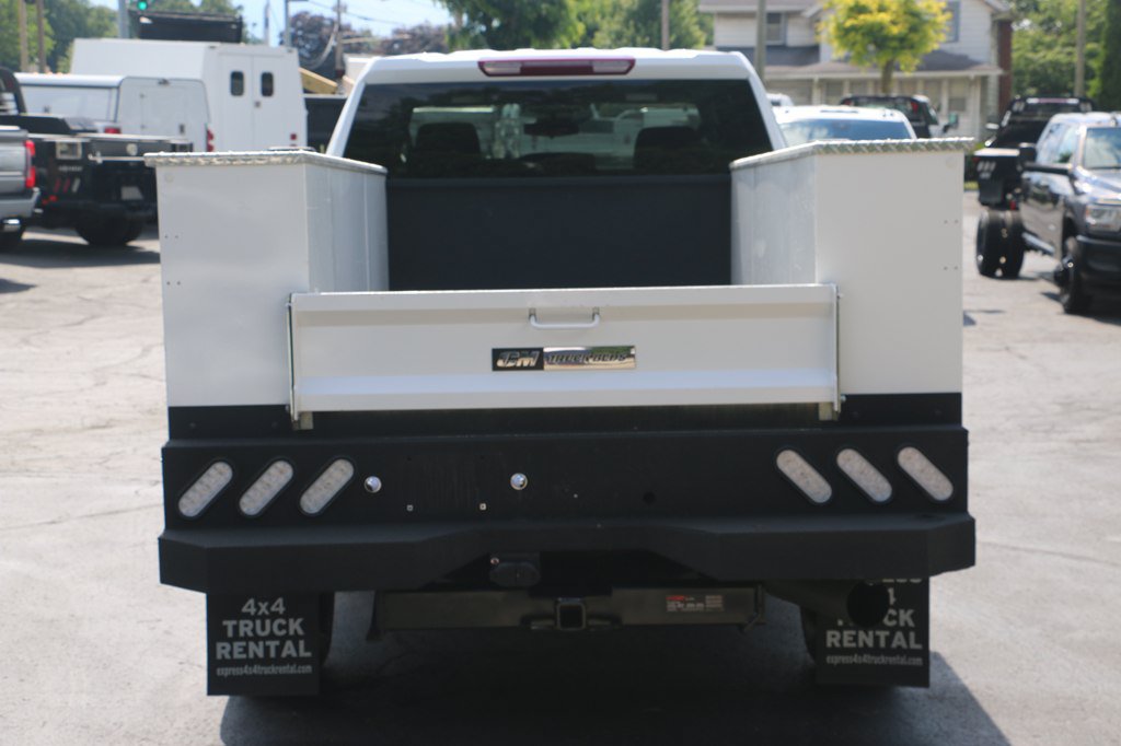 Used 2025 Chevrolet Silverado 2500 LT w/ Convenience Package AWD/4WD image 4
