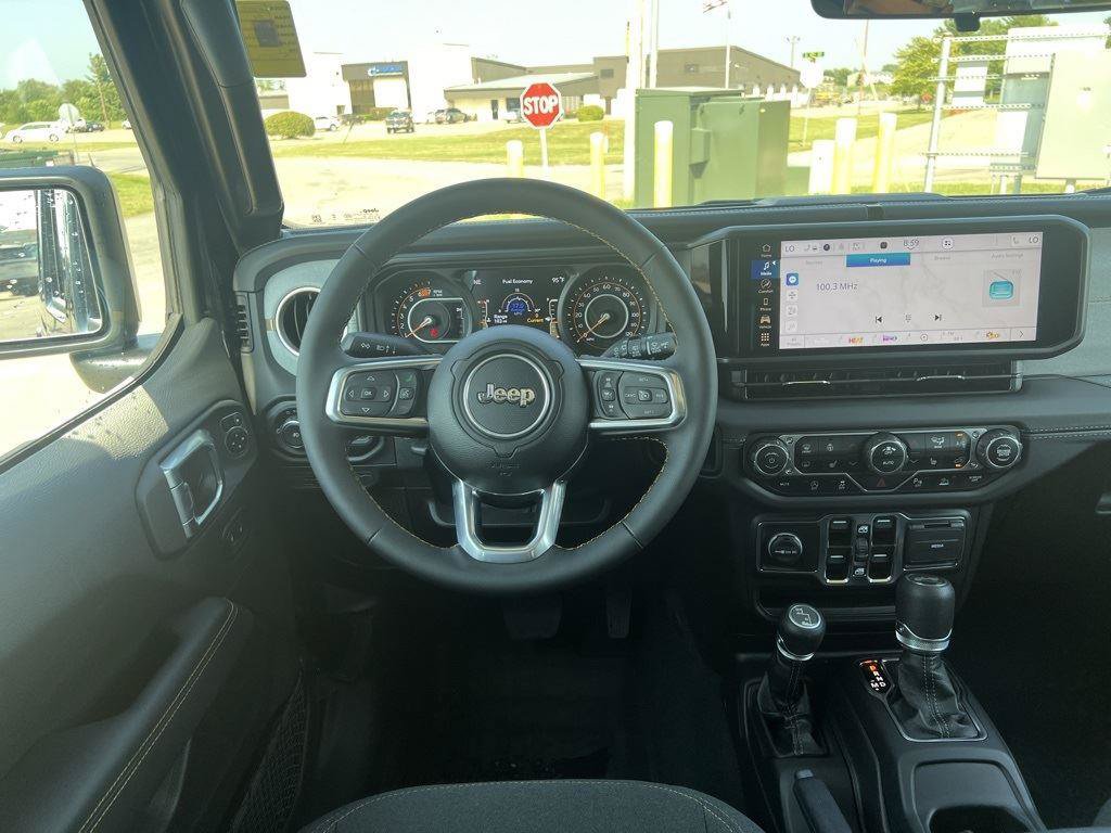New 2024 Jeep Wrangler Unlimited Sahara w/ Safety Group AWD/4WD image 12
