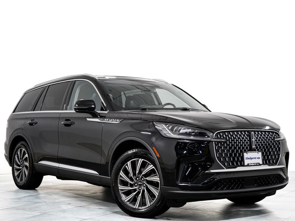 Used 2025 Lincoln Aviator AWD video 1
