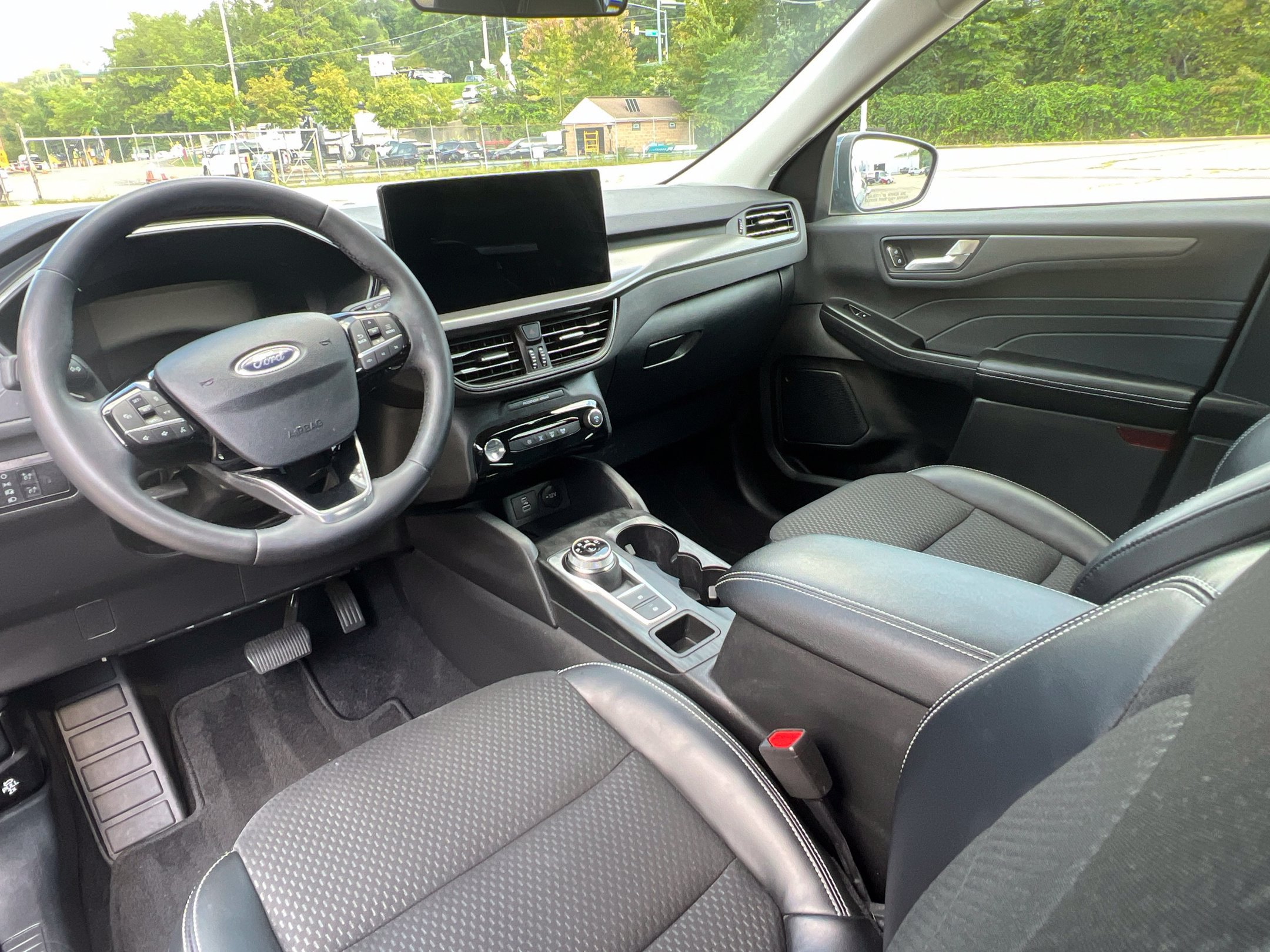 Used 2023 Ford Escape SE FWD image 23