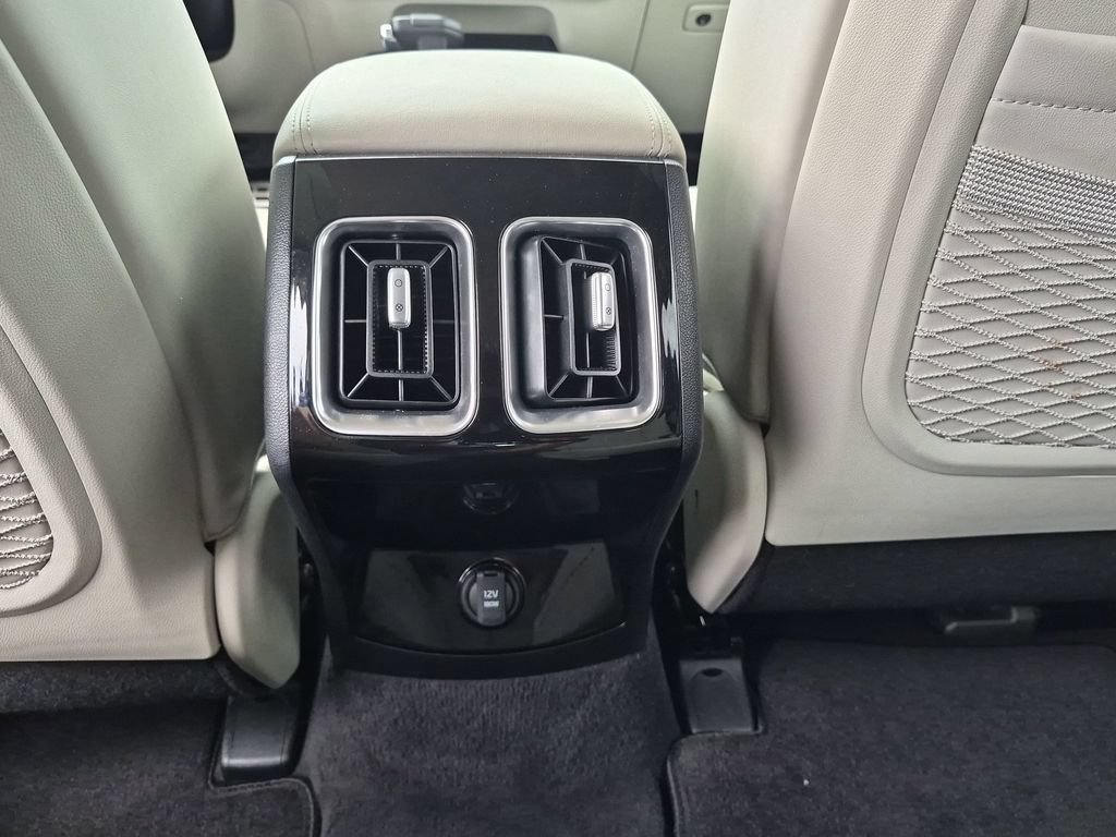 Used 2024 Kia Sorento SX FWD image 39