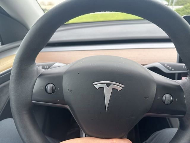 Used 2023 Tesla Model Y Long Range image 22