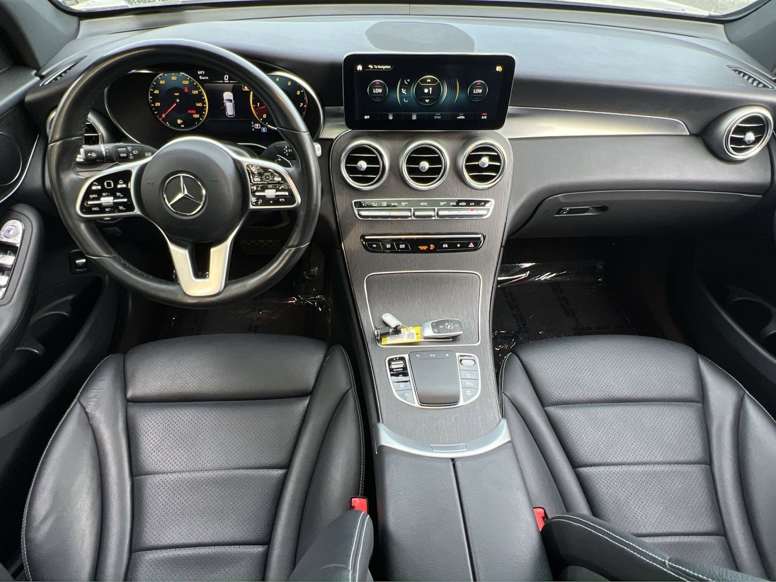 Certified 2022 Mercedes-Benz GLC 300 4MATIC w/ Multimedia Package Lite image 27