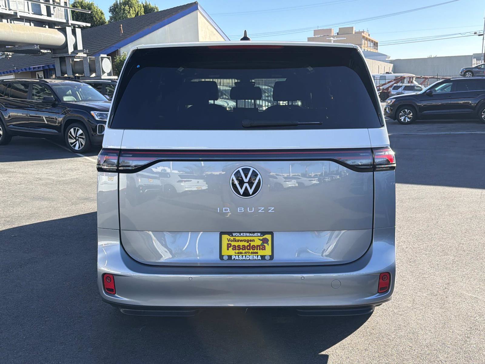 Certified 2025 Volkswagen ID. Buzz Pro S Plus RWD image 4