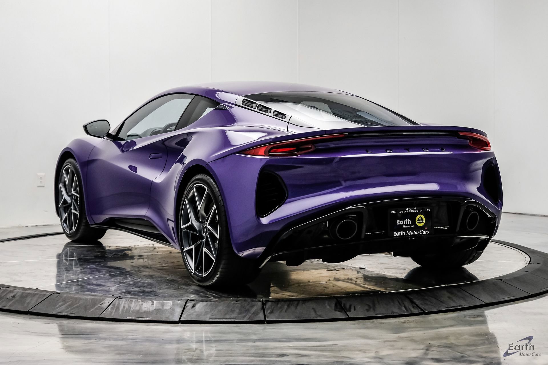 New 2026 Lotus Emira V6 SE RWD image 13
