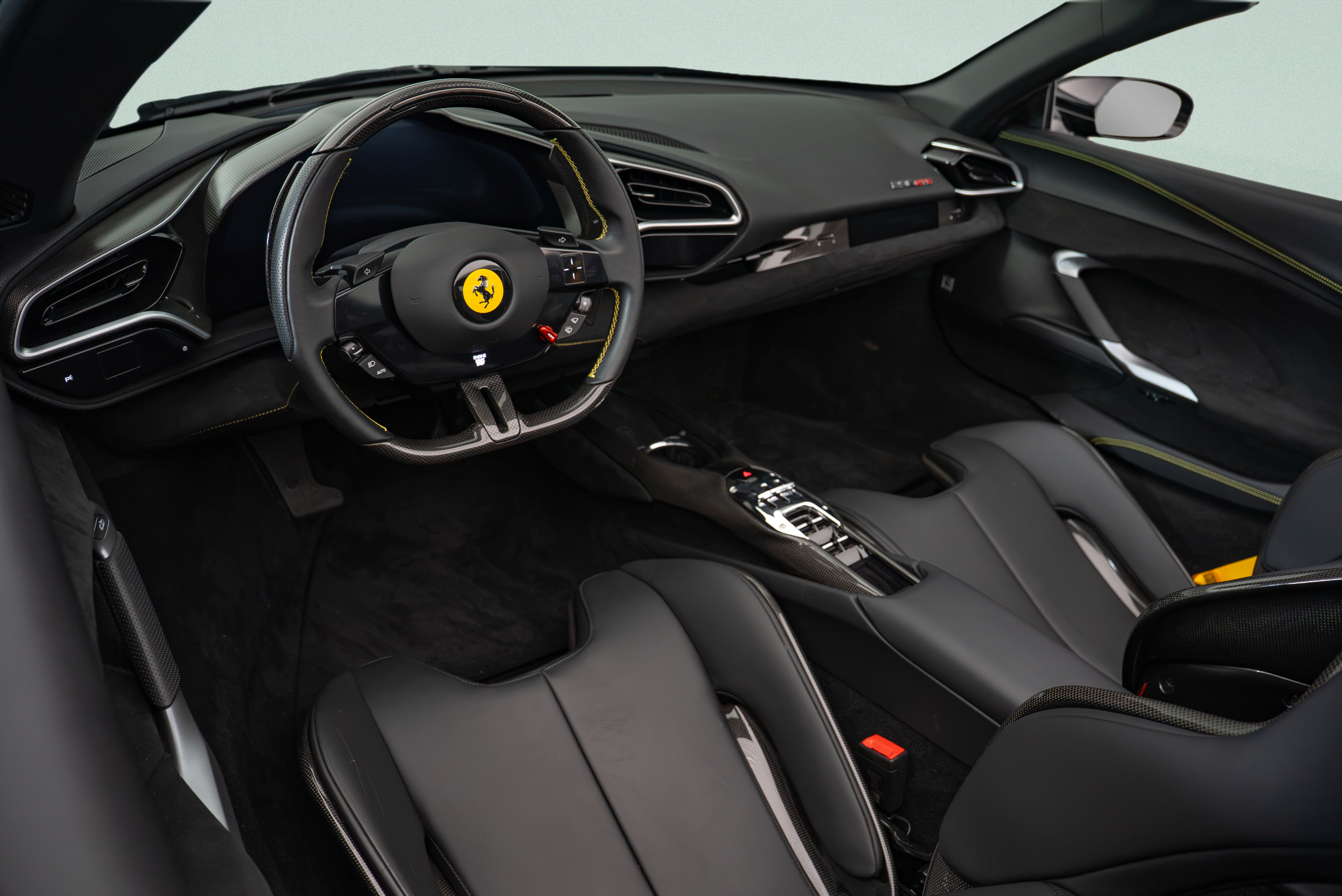 Used 2024 Ferrari 296 GTS RWD image 8