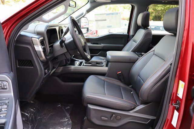 New 2026 Ford F350 Lariat w/ Black Appearance Package image 28